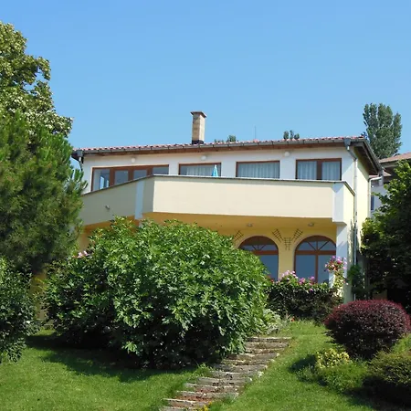 St.nikola Ferienhaus